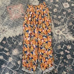 NWOT Anthropologie Boho loungers. Size Small